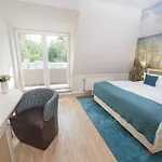 Haus Am Hotel *