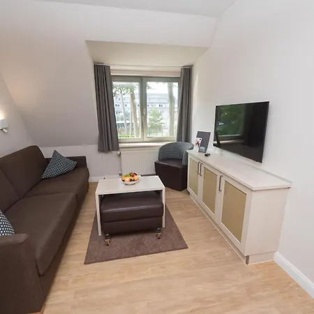 Haus Am Ruhig Gelegen 50m Zum Ostseestrand Hotel