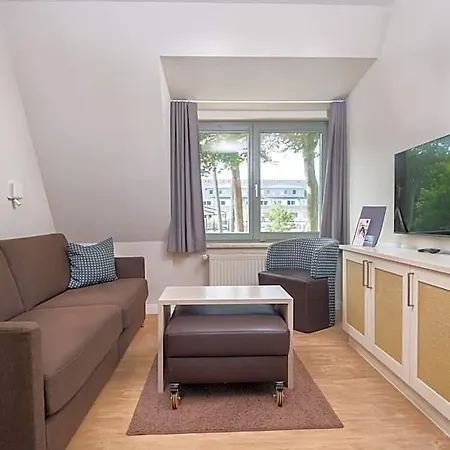 Haus Am Ruhig Gelegen 50m Zum Ostseestrand *