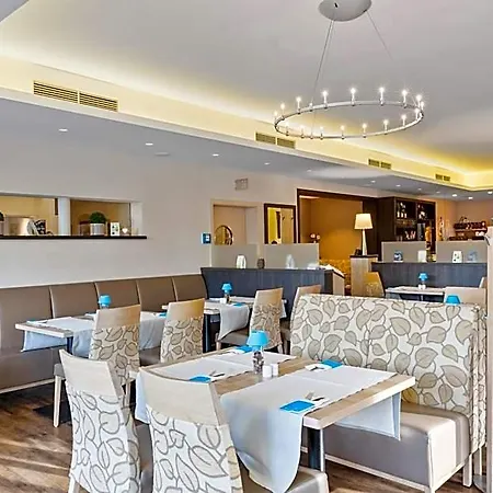 Haus Am Ruhig Gelegen 50m Zum Ostseestrand فندق