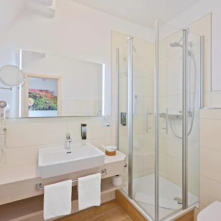 Hotel Haus Am Ruhig Gelegen 50m Zum Ostseestrand