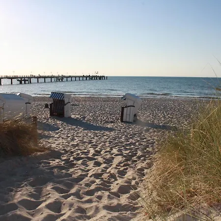 Haus Am Ruhig Gelegen 50m Zum Ostseestrand Hotel *