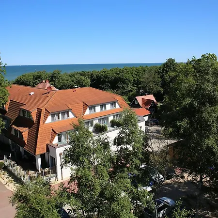 Haus Am Ruhig Gelegen 50m Zum Ostseestrand Hotel